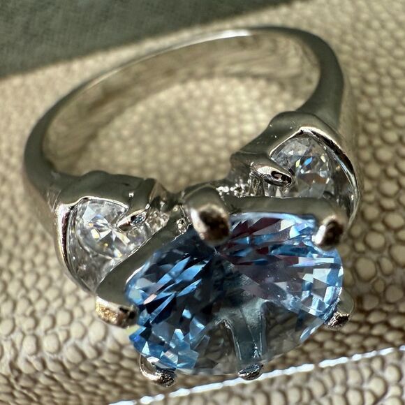 Statement Silver Tone Ring Large Blue Stone Round Cut Side Accents Size 9 - Picture 7 of 17